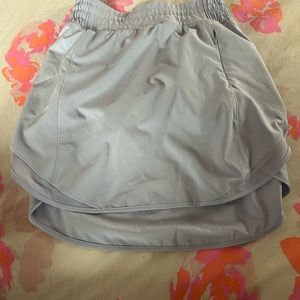 lululemon hotty hot skirt. size 2